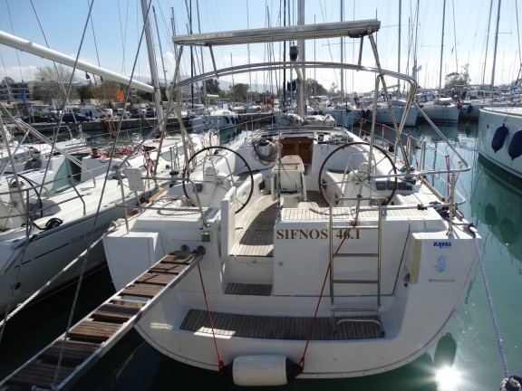 Océanis 46 in Athen