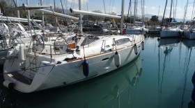 Océanis 46 in Athen