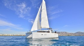 Lagoon 400 s2 in Lavrion "Turquoise"