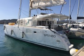 Lagoon 450 in Portisco "Only Blue"