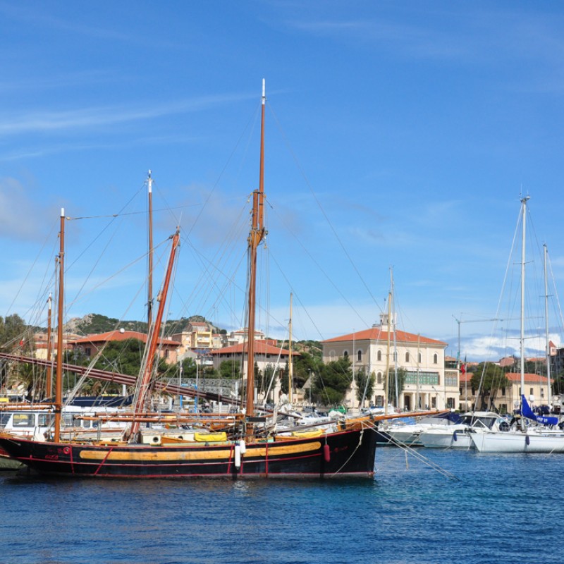 Yachtcharter Sardinien - La Maddalena