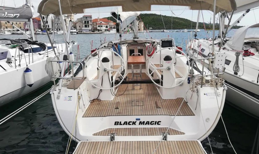 Bavaria cruiser 40 S in Split "Black Magic"