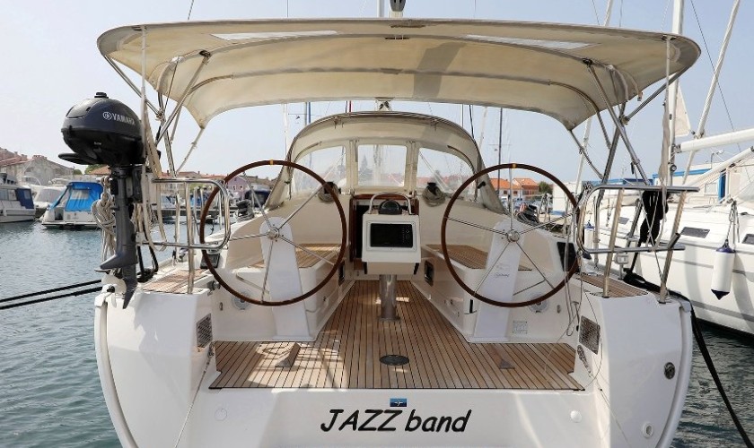 Bavaria cruiser 37 in Biograd "Jazz Band"