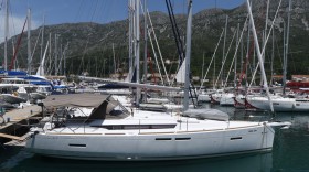 Sun Odyssey 419 in Dubrovnik "Euros"