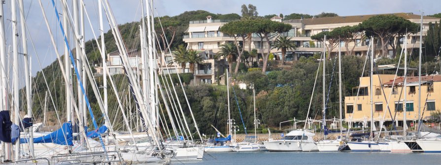 yachting club punta ala