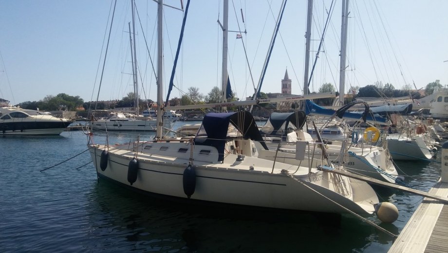 Elan 31 in Zadar "Delfin"