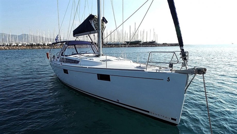 Océanis 48 in Athen "Jackpot"